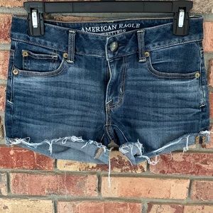 American Eagle shorty, super stretch, dark wash, jean shorts